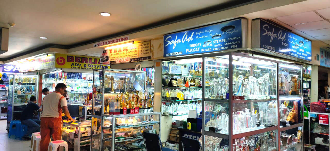 Pusat Percetakan dan Plakat Blok M Square